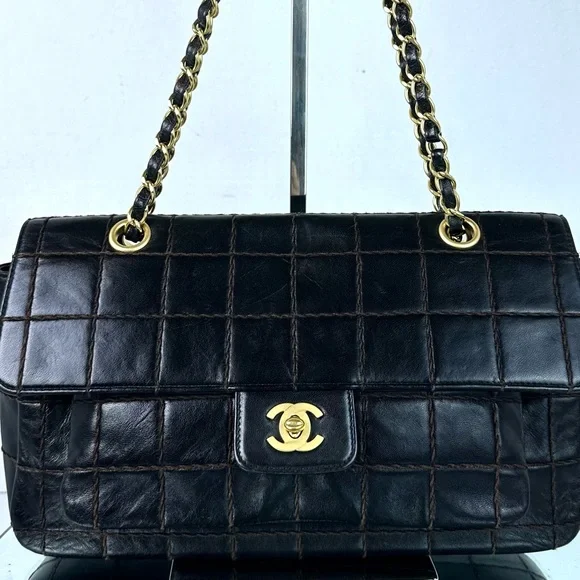 CHANEL CC Single Flap Chocolate Bar Logo Lambskin Chain Bag - Picture 1 of 13
